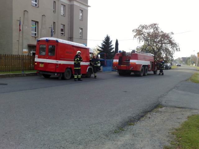 Příjezd Petrovských hasičů